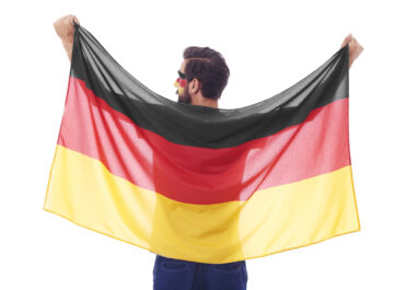 2023 Almanya Göç Yasası: Fırsat Kartı, AB Mavi Kart ve Öğrencilere Sunulan İmkanlar